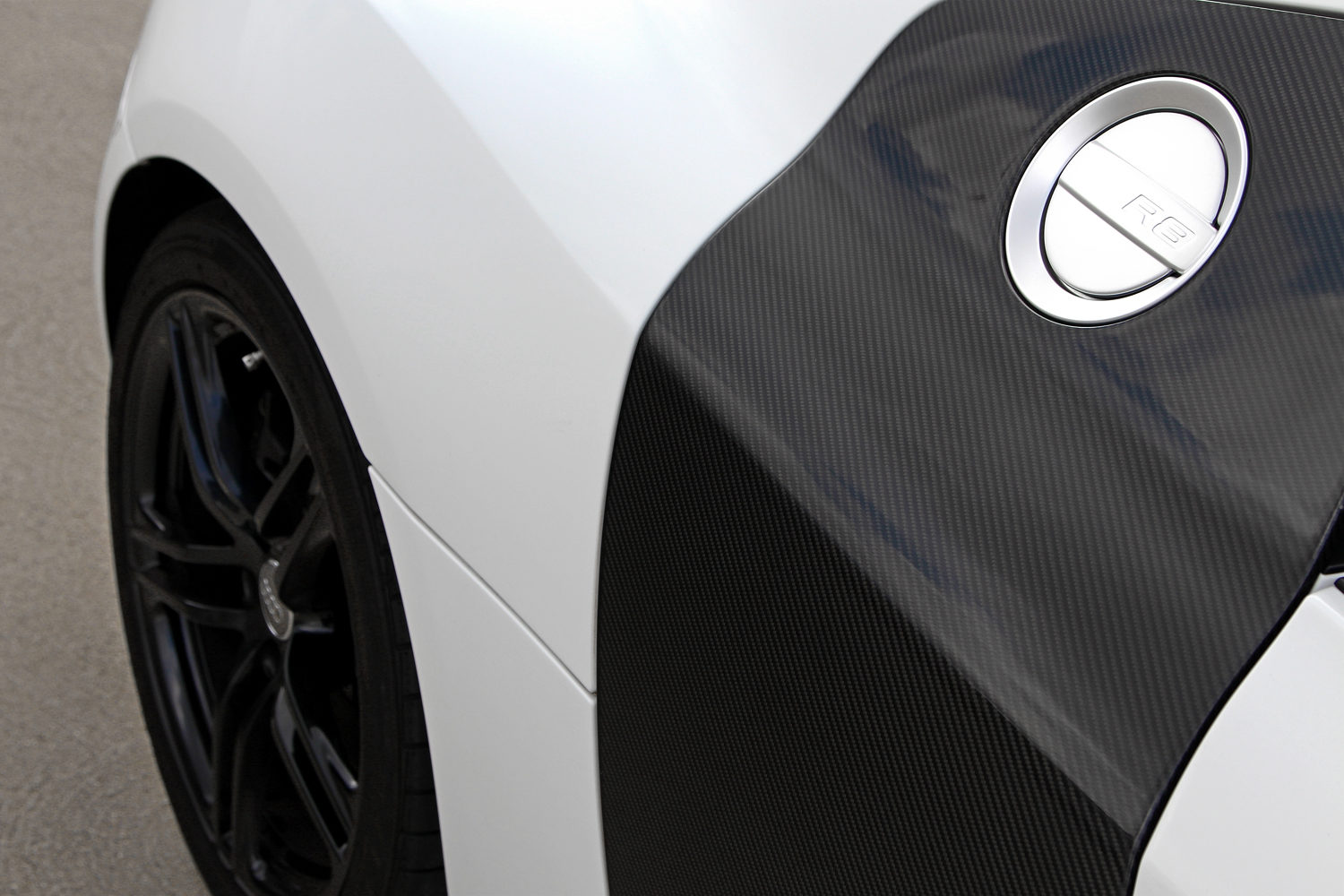 2009 Audi R8 V8 6 Speed Manual full